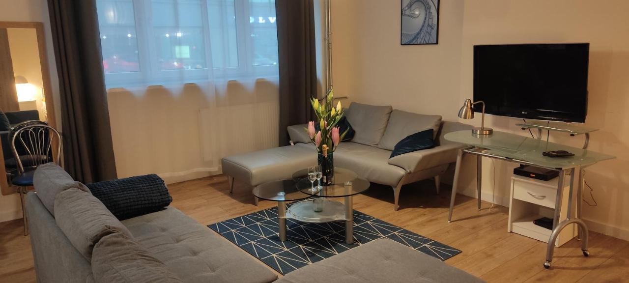 Be My Guest - Marszalkowska Studio - Center Of Warsaw Subway Wi-Fi Breakfast Екстериор снимка