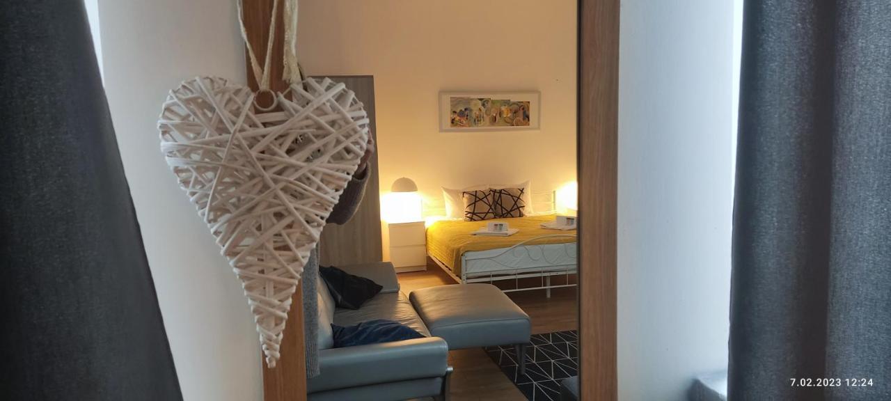 Be My Guest - Marszalkowska Studio - Center Of Warsaw Subway Wi-Fi Breakfast Екстериор снимка